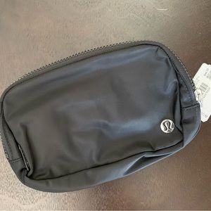 Everywhere Belt Bag NWT Black